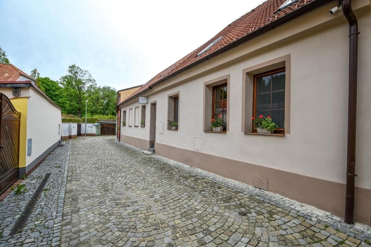 Ubytovani Pod Svetem-Apartman Třeboň Екстериор снимка